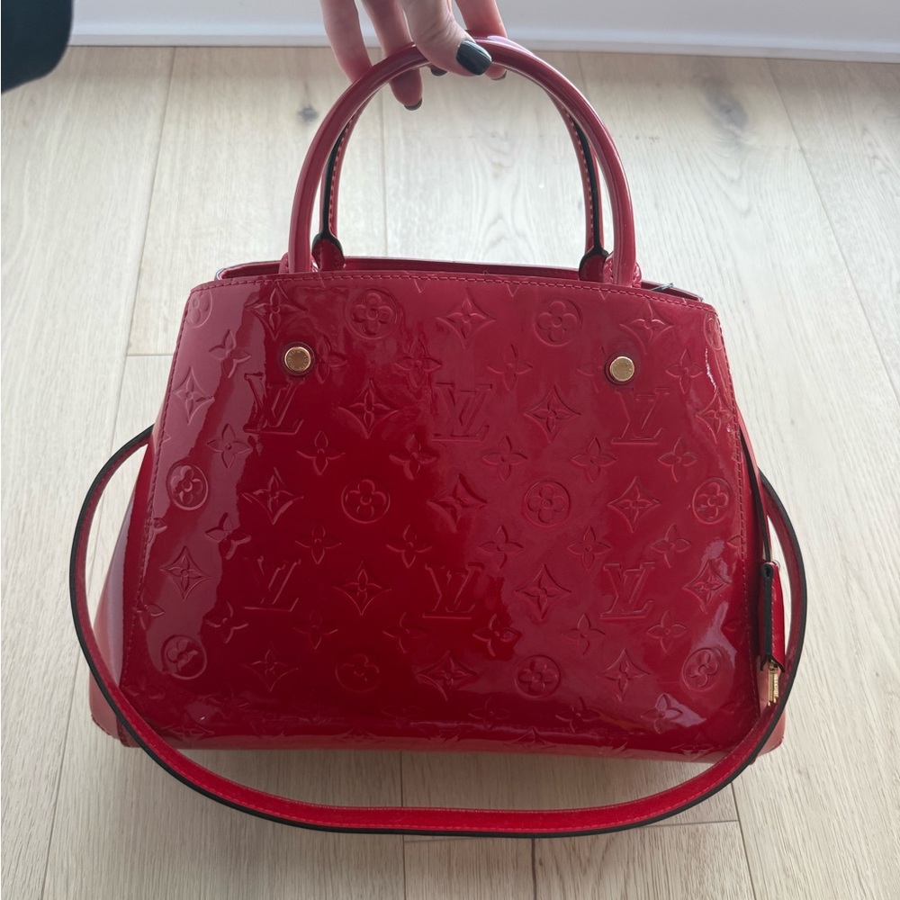 Louis Vuitton Red Patent Vernis Alma Satchel with Shoulder Strap - Picture 3 of 7